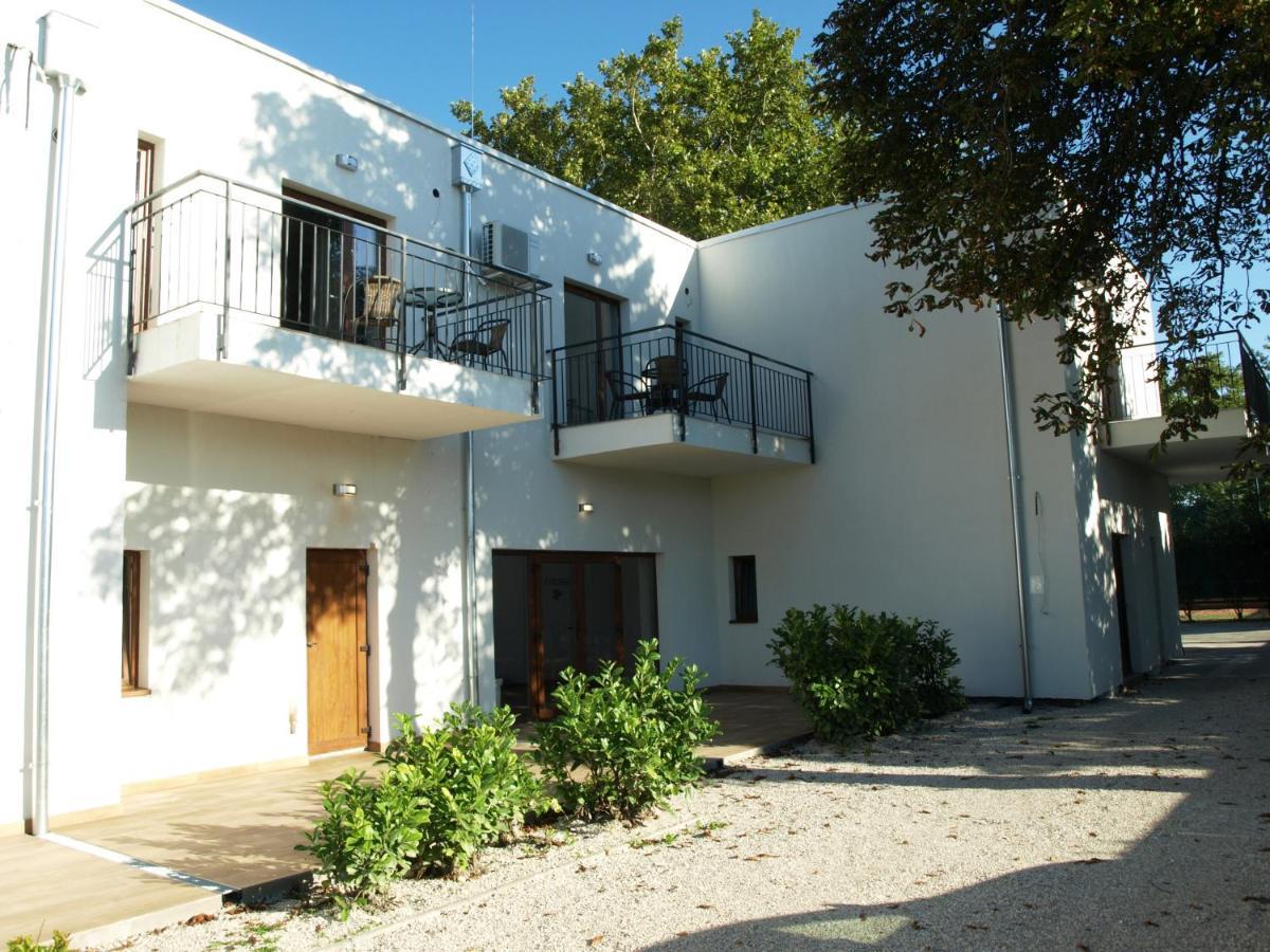 Garden Club Panzio Bed and Breakfast Balatonmáriafürdő Eksteriør billede
